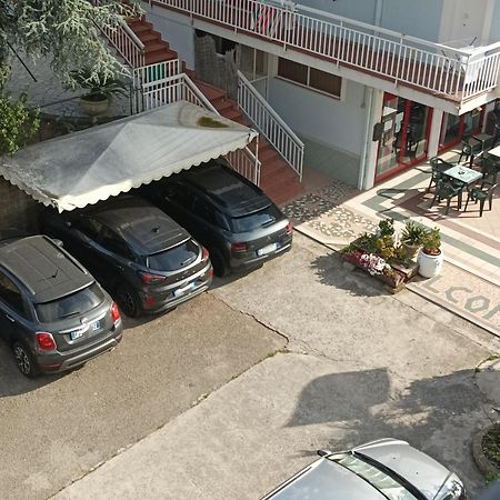 维拉吉欧菲尔德库普拉酒店 滨海库普拉 外观 照片