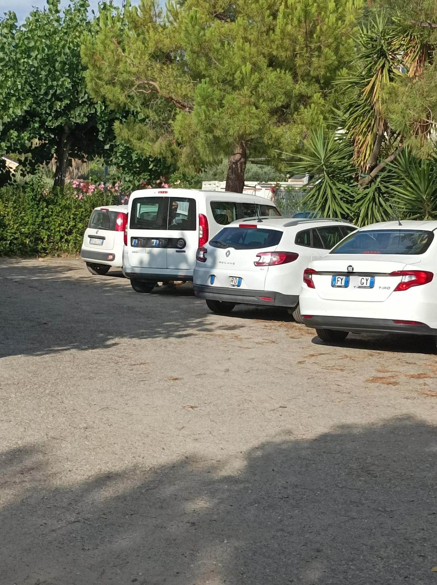 维拉吉欧菲尔德库普拉酒店 滨海库普拉 外观 照片